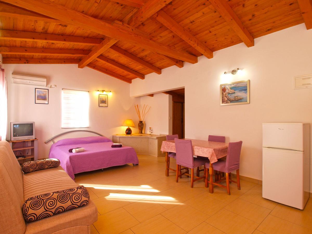 Apartments Iva 1534 Pula Extérieur photo