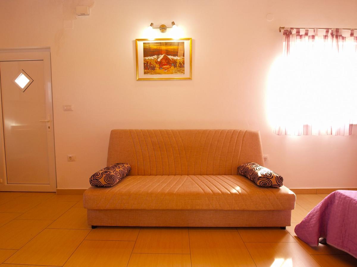 Apartments Iva 1534 Pula Extérieur photo